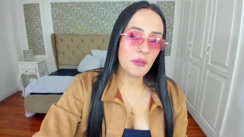 Snapshot of kimwessel_ chatting on 05-19-26, 07:20 Kim online show from 05-19-26, 07:20