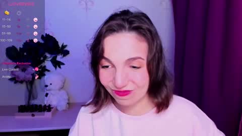 Hazel online show from 02-21-26, 11:17