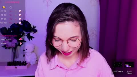 Hazel online show from 02-28-26, 12:00