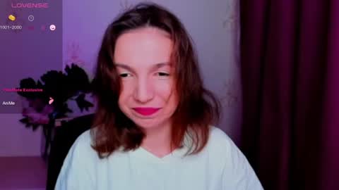 Snapshot of kindhazelhere_ chatting on 07-05-26, 04:07 Hazel online show from 07-05-26, 04:07