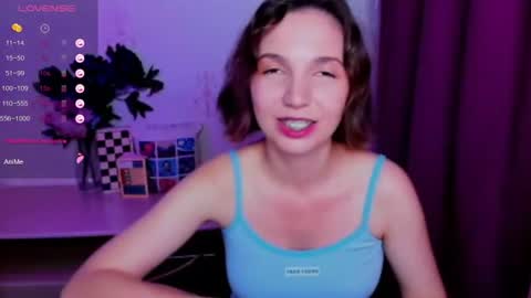 Snapshot of kindhazelhere_ chatting on 07-20-26, 10:39 Hazel online show from 07-20-26, 10:39