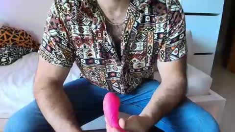 Snapshot of king7045 chatting on 06-07-26, 04:55 king7045 online show from 06-07-26, 04:55