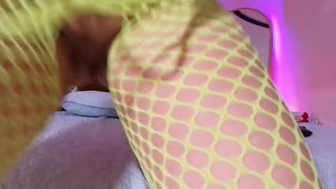 Snapshot of king_bella_ chatting on 02-11-26, 03:00 Bella online show from 02-11-26, 03:00