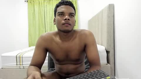 Snapshot of king_men2 chatting on 03-06-25, 02:30 king_men2 online show from 03-06-25, 02:30