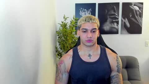 Snapshot of king_of_kings__ chatting on 12-02-24, 11:51 king_of_kings__ online show from 12-02-24, 11:51