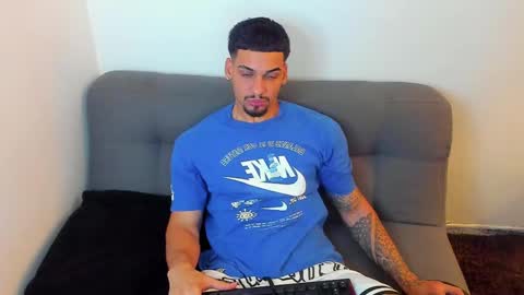 Snapshot of king_of_kings__ chatting on 09-29-25, 11:20 king_of_kings__ online show from 09-29-25, 11:20