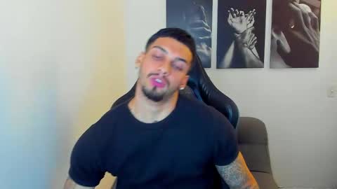 Snapshot of king_of_kings__ chatting on 10-03-25, 10:40 king_of_kings__ online show from 10-03-25, 10:40