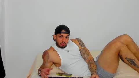 king_of_kings__ online show from 04-25-26, 04:26