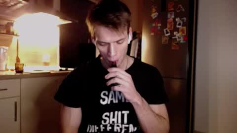 king_pong online show from 12-17-25, 09:54