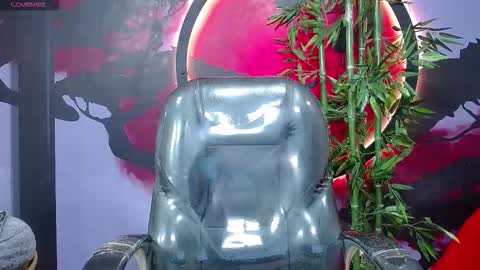 king voy online show from 11-25-25, 09:04