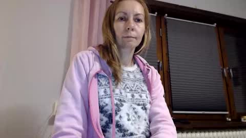 sexysexyhotwetpinkredpussy online show from 09-26-25, 08:02