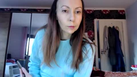 Snapshot of kingandprincess chatting on 04-12-26, 05:40 sexysexyhotwetpinkredpussy online show from 04-12-26, 05:40