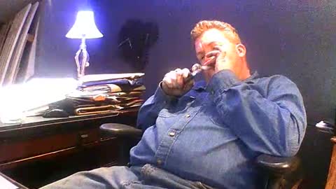 Snapshot of kingandqueenjanky chatting on 11-05-25, 02:22 Janky online show from 11-05-25, 02:22