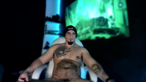 Snapshot of kingbear777 chatting on 12-29-24, 01:13 King Bear online show from 12-29-24, 01:13