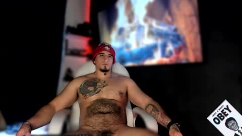 Snapshot of kingbear777 chatting on 02-07-25, 07:38 King Bear online show from 02-07-25, 07:38