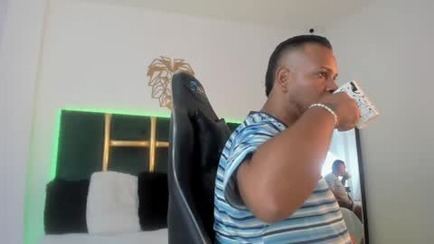 Snapshot of kingg_jay chatting on 05-23-26, 12:09 kingg_jay online show from 05-23-26, 12:09