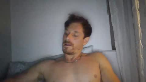 Snapshot of kingharold92 chatting on 06-11-26, 12:32 kingharold92 online show from 06-11-26, 12:32