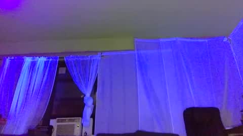 Snapshot of kinglibra420 chatting on 12-16-24, 06:43 loyal fuck online show from 12-16-24, 06:43