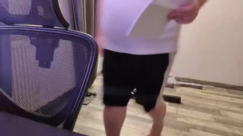 Marti online show from 11-25-25, 05:35