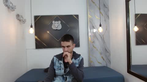 KING  online show from 03-09-26, 02:48