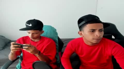 DOMINANT ALPHA KINGS online show from 04-18-26, 08:09