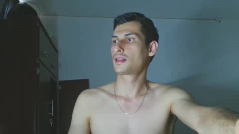 kingwes15 online show from 03-10-26, 08:36