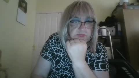 Cynthia Pvc lips online show from 07-01-26, 07:35