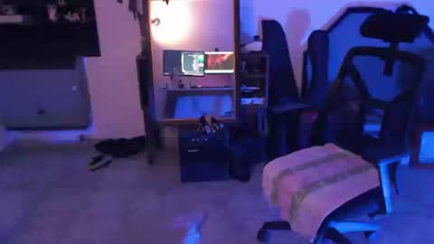 Snapshot of kinkracc chatting on 09-13-25, 10:42 kinkRacc online show from 09-13-25, 10:42