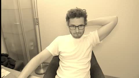 kinksubbydubby online show from 10-29-25, 11:06