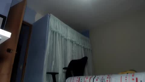 kinky_eli_ online show from 12-18-25, 04:02