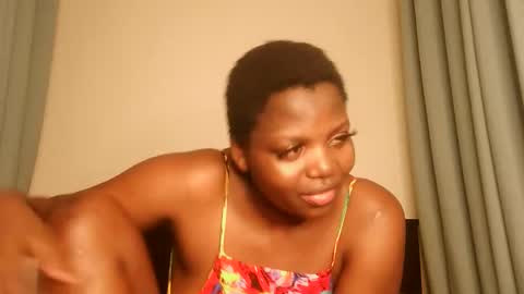 Lola online show from 09-26-25, 02:10