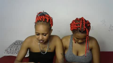 Snapshot of kinky_secrett chatting on 09-22-25, 06:54 Cupshee and cushey online show from 09-22-25, 06:54