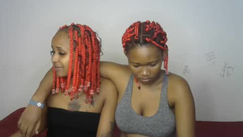 Snapshot of kinky_secrett chatting on 09-23-25, 08:39 Cupshee and cushey online show from 09-23-25, 08:39