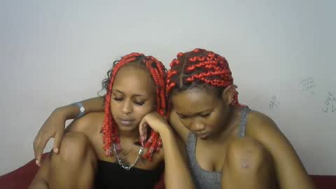 Snapshot of kinky_secrett chatting on 09-24-25, 02:04 Cupshee and cushey online show from 09-24-25, 02:04