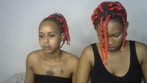 Snapshot of kinky_secrett chatting on 09-28-25, 07:36 Cupshee and cushey online show from 09-28-25, 07:36