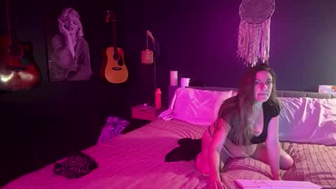 Kinkyblinders online show from 10-21-25, 08:04