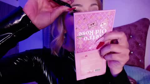  Sara  online show from 12-07-24, 08:27