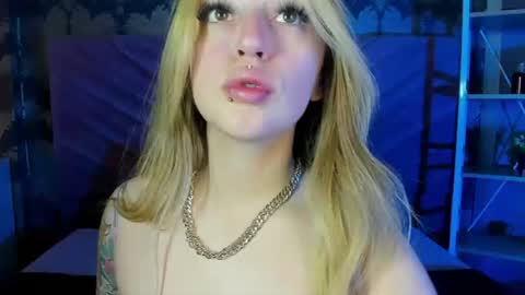  Sara  online show from 07-10-26, 12:04