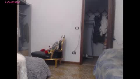 Anya online show from 10-19-25, 11:38