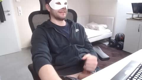 Snapshot of kinkygg chatting on 01-14-26, 11:05 YourToy online show from 01-14-26, 11:05