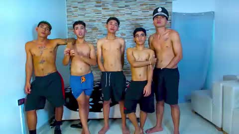 Snapshot of kinkyhousexxx chatting on 06-22-26, 03:25 kinkyhousexxx online show from 06-22-26, 03:25