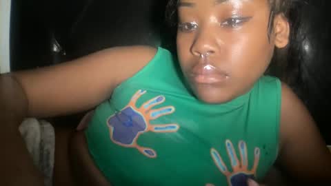 Snapshot of kinkykittee chatting on 01-26-25, 09:51 Bunniii online show from 01-26-25, 09:51