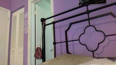 Bunniii online show from 04-06-26, 05:36