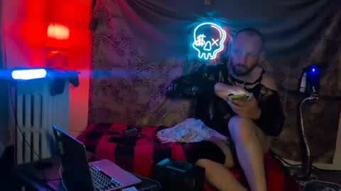 Snapshot of kinkysexpervert chatting on 07-24-26, 01:03 kinkysexpervert online show from 07-24-26, 01:03