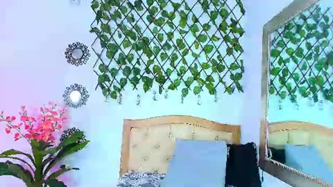 Isabella  online show from 06-14-26, 11:18