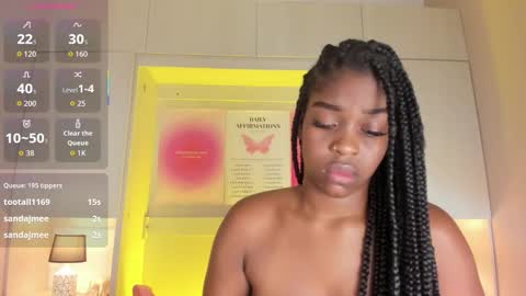 M A R A  online show from 12-22-25, 04:15