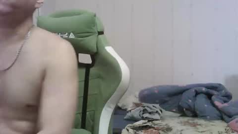Snapshot of kioto795 chatting on 02-21-26, 01:39 kioto795 online show from 02-21-26, 01:39