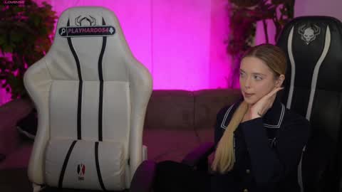 Sweet girls online show from 12-04-25, 08:23