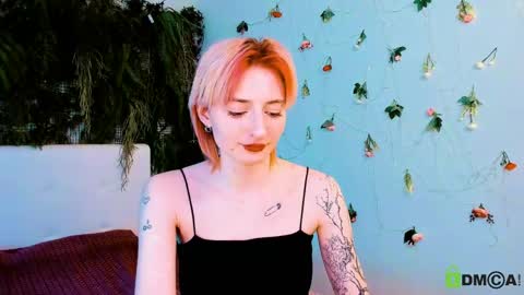 Snapshot of kira__cutie chatting on 05-15-26, 11:34 Kira online show from 05-15-26, 11:34