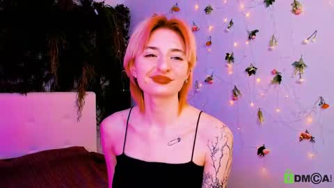 Snapshot of kira__cutie chatting on 05-16-26, 12:40 Kira online show from 05-16-26, 12:40